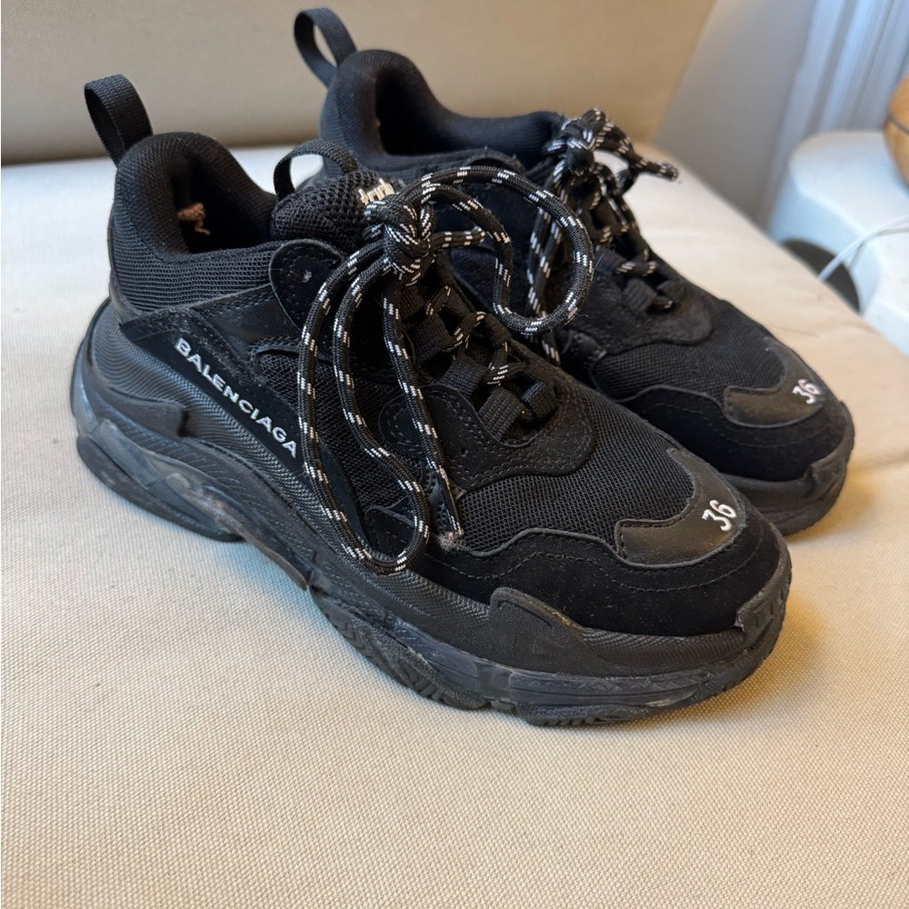 Balenciaga Triple S Black Sneakers - Picture 4 of 8